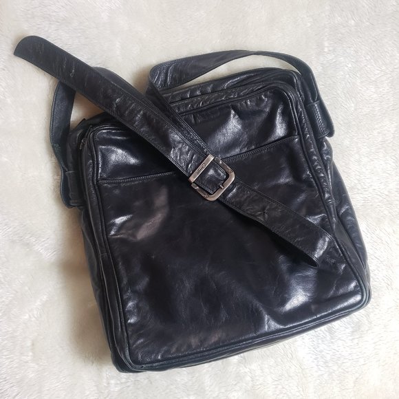 Vintage "ENVY" Italy black crossbody purse - Picture 2 of 16